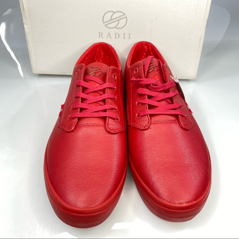 RADII CASUAL AXEL TRIPLE RED WAXED PEBBLE LEATHER size 11